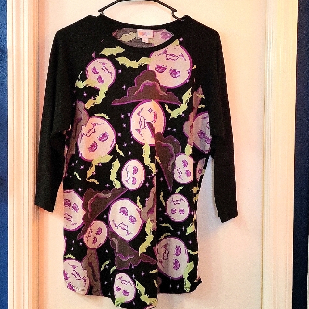 Lularoe halloween bat/moon 3/4 tee